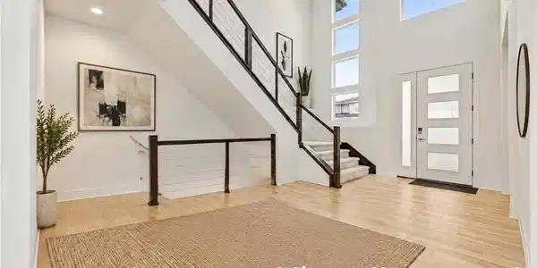 Image 3: Entry Way Image 3: Entry Way
