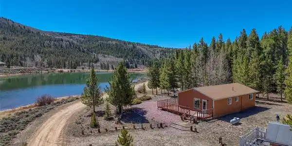 148 Cougar Rd