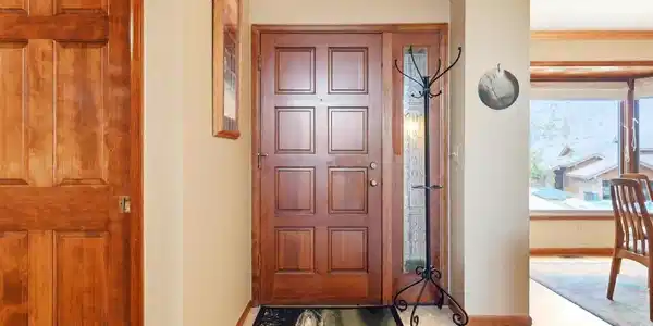 Image 3: Welcoming foyer Image 3: Welcoming foyer