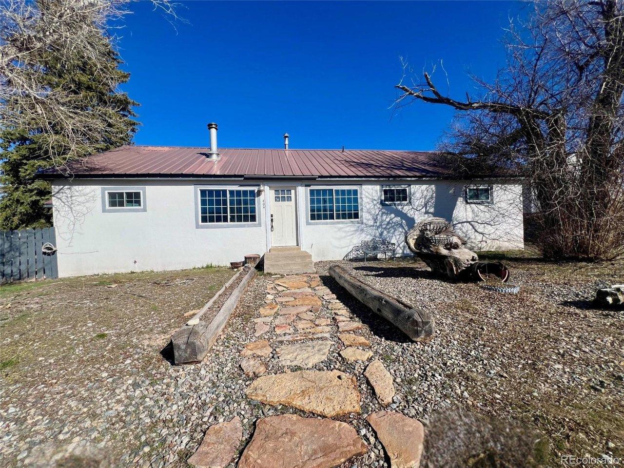 Image 1: Front Entrance to the House Image 1: Front Entrance to the House