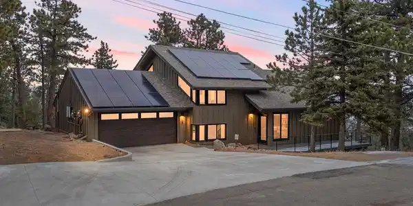 Image 2: Easy paved driveway and attached oversized garage Image 2: Easy paved driveway and attached oversized garage