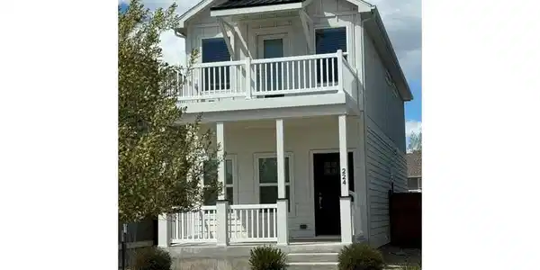 224 Barnwood Dr