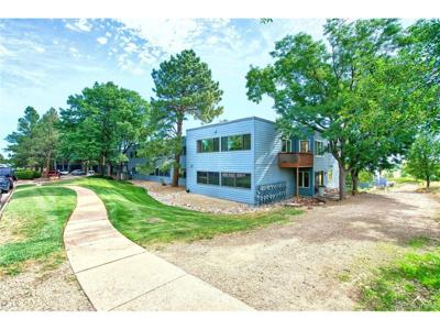 1572 Bradley Dr