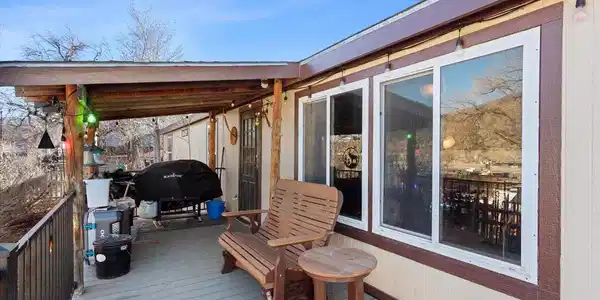 Image 2: Front deck Image 2: Front deck