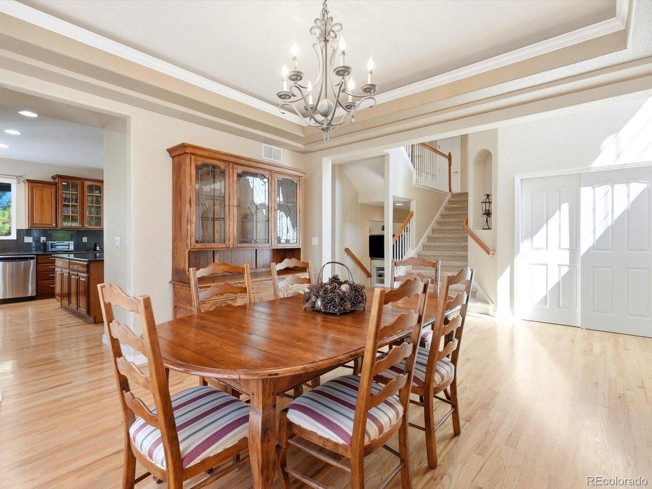 Image 4: Formal Dining Room Image 4: Formal Dining Room