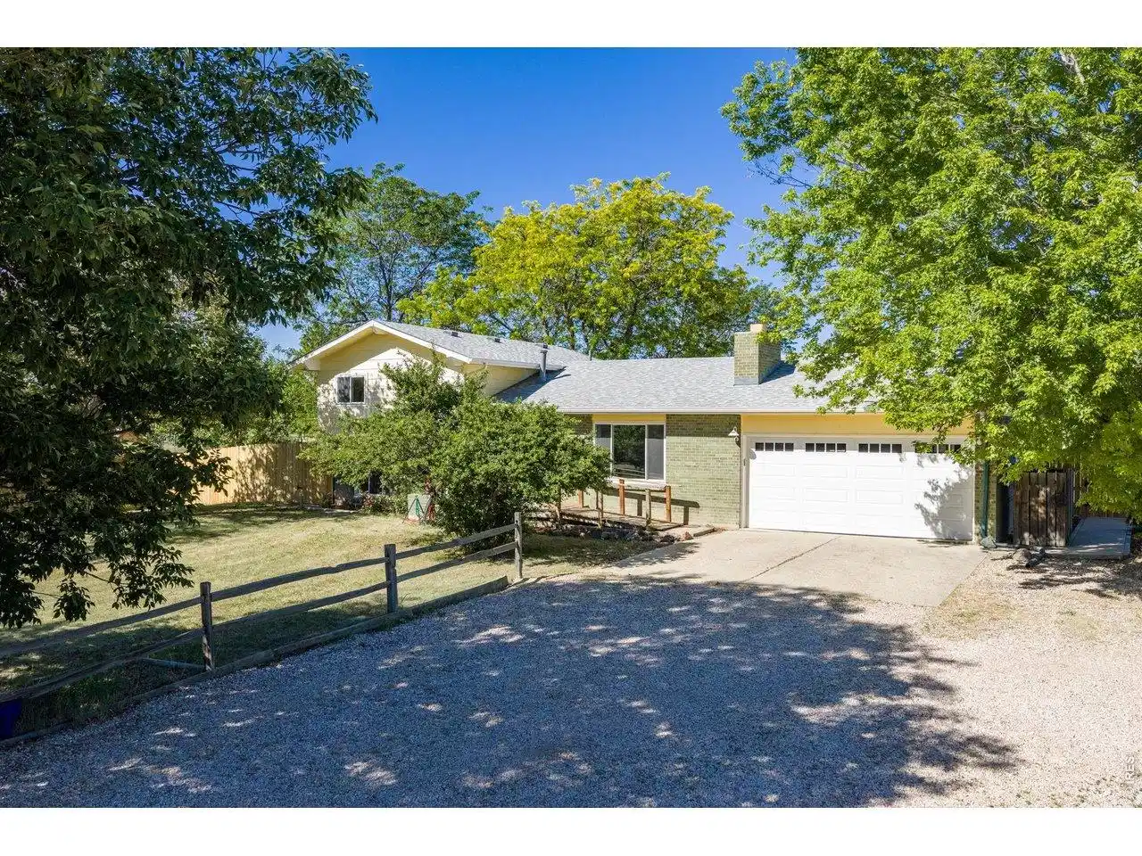 Image 1: Rare 1.6 acre opportunity, bring the horses, toys and dreams! Image 1: Rare 1.6 acre opportunity, bring the horses, toys and dreams!