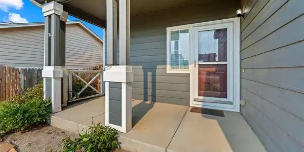 Image 2: Inviting front porch Image 2: Inviting front porch