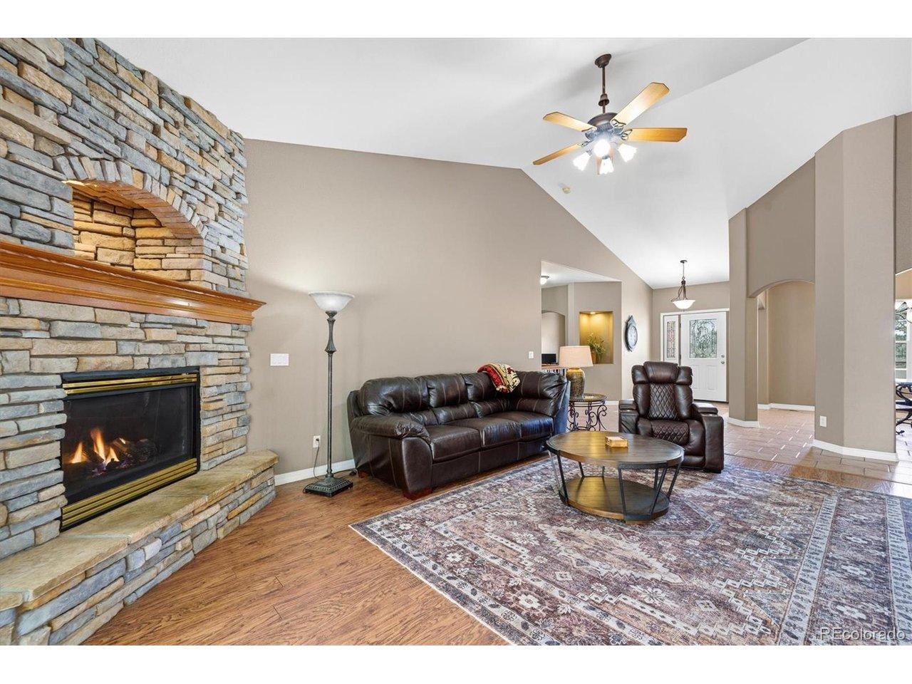 Image 4: Cozy Gas Fireplace Image 4: Cozy Gas Fireplace