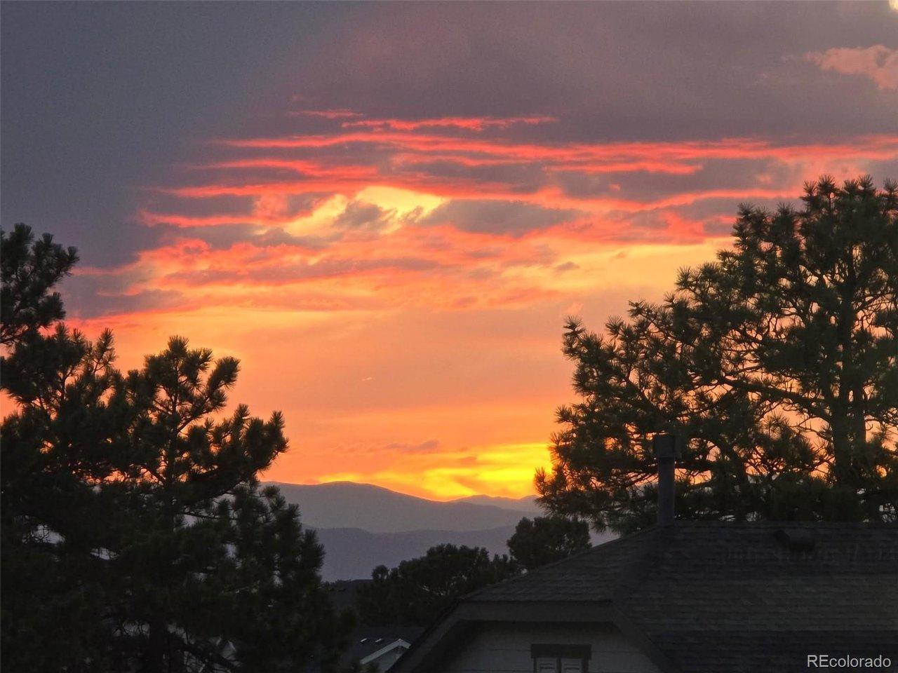 Image 2: Amazing Views and Sunsets