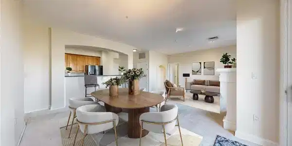Image 3: Virtually staged dining room Image 3: Virtually staged dining room