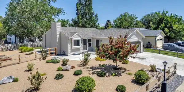 Image 3: Xeriscape Yard