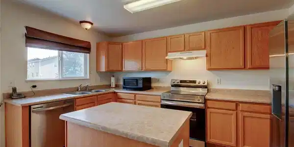 Image 3: KITCHEN Image 3: KITCHEN
