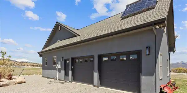 Image 2: passive solar reduces heating costs