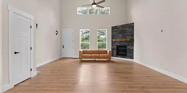 Image 4: living room Image 4: living room