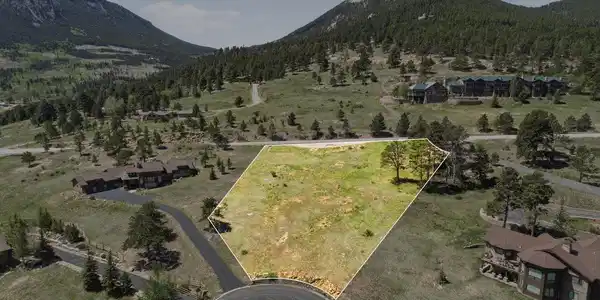 Image 2: Aerial view with Lot Shape Image 2: Aerial view with Lot Shape