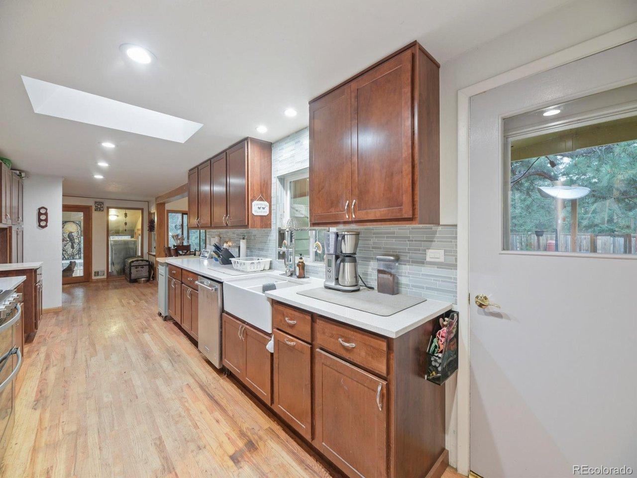 Image 2: 10 Kitchen.jpg Image 2: 10 Kitchen.jpg