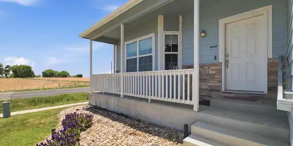 Image 2: Great front porch area