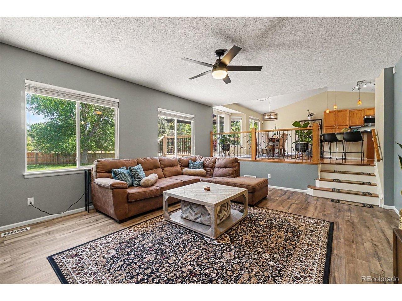 Image 4: Living Room Image 4: Living Room