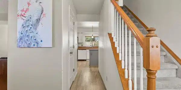 Image 4: Entrance looking down hallway towards kitchen. Image 4: Entrance looking down hallway towards kitchen.