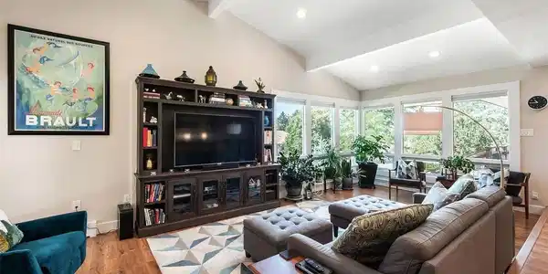 Image 4: Living Room Image 4: Living Room