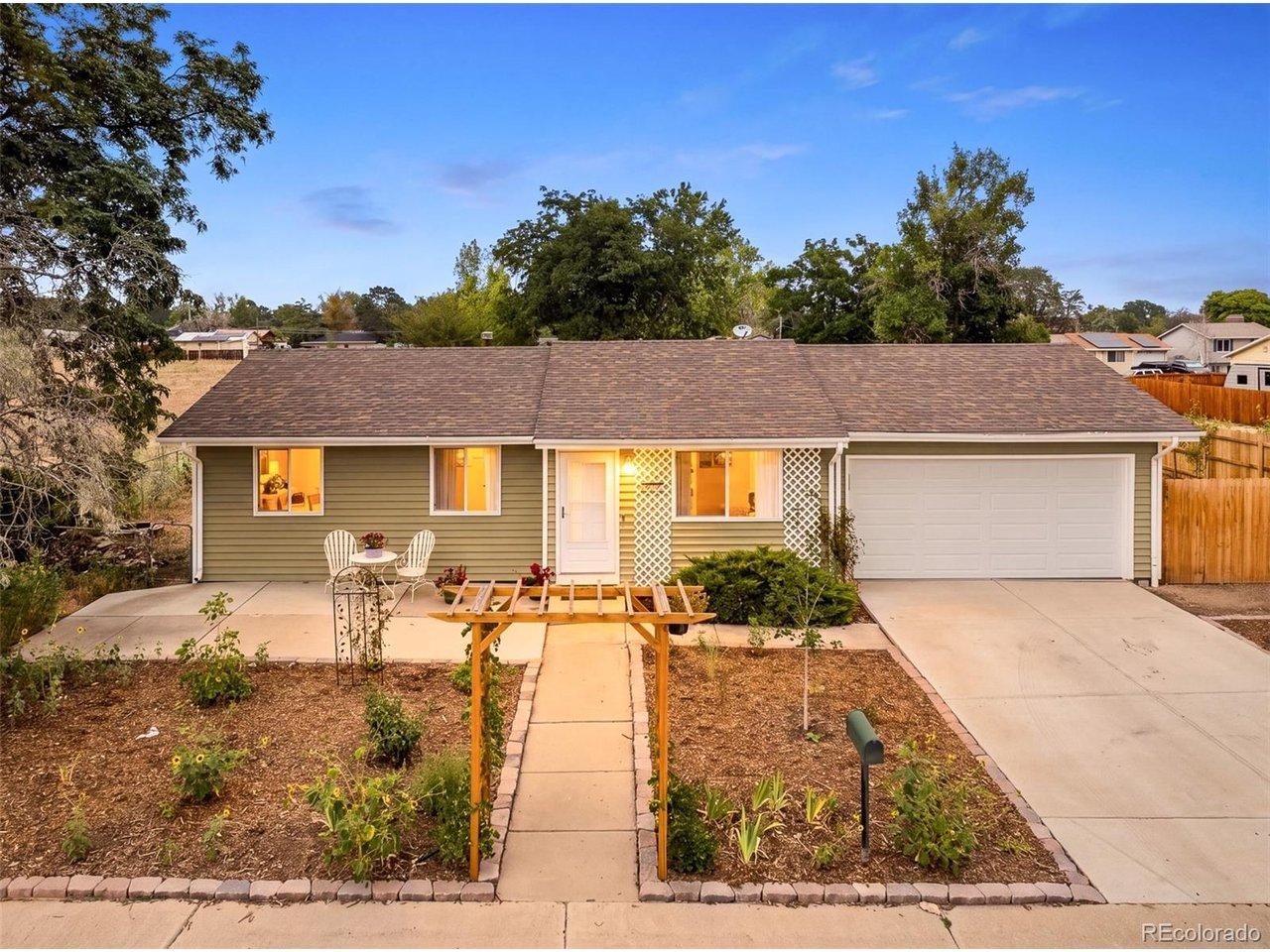 Image 2: Spacious ranch. Amazing lot! Lots of updates. Welcome in! Image 2: Spacious ranch. Amazing lot! Lots of updates. Welcome in!