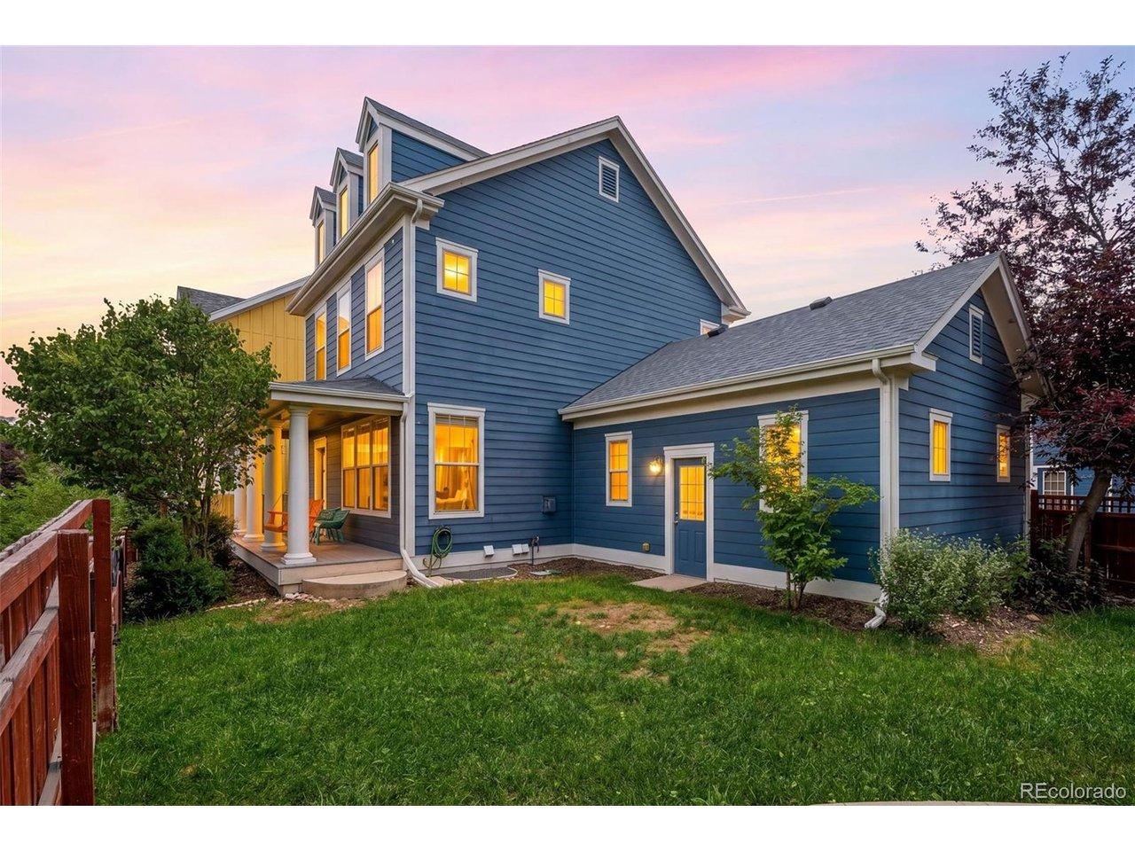 Image 2: LARGE fenced private yards with patio is yours to entertain, grill or garden Image 2: LARGE fenced private yards with patio is yours to entertain, grill or garden