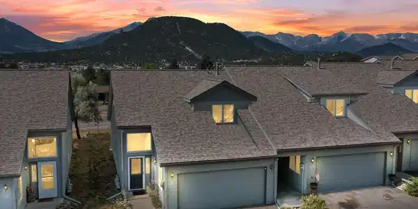 1442 Raven Cir