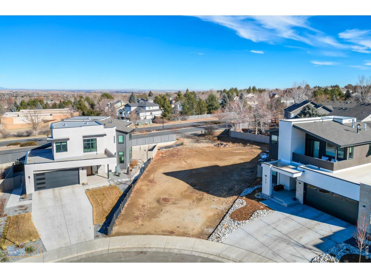 Image 4: Located Within Walking Distance To Indian Peaks Golf Course and Waneka Lake Image 4: Located Within Walking Distance To Indian Peaks Golf Course and Waneka Lake