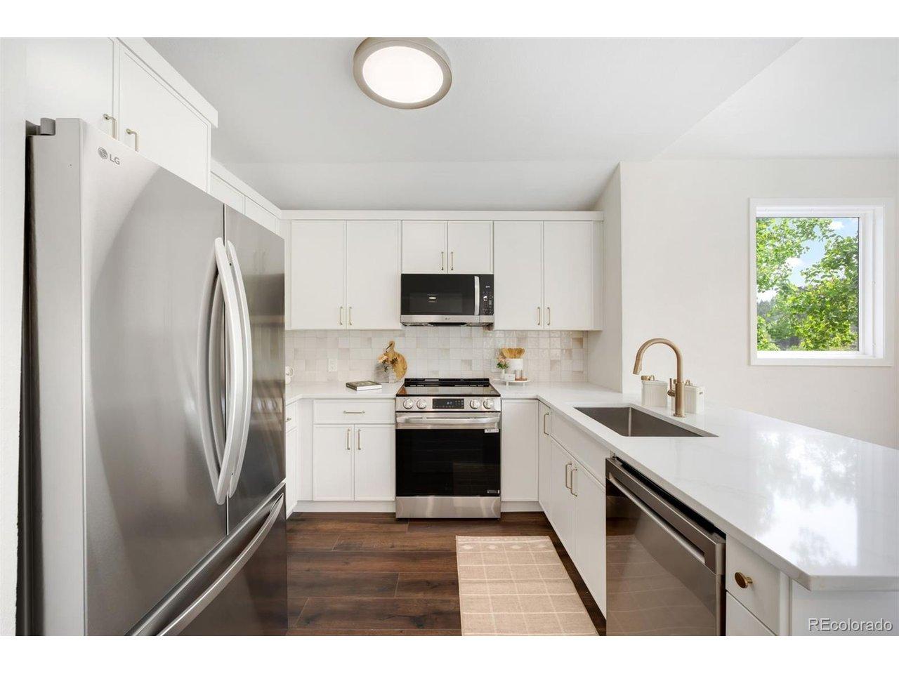 Image 3: Introducing 702 Ridgeside Drive - Modern Design Meets Mountain Serenity Image 3: Introducing 702 Ridgeside Drive - Modern Design Meets Mountain Serenity
