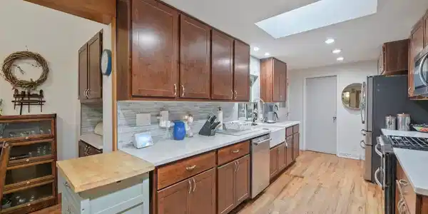 Image 4: 11 Kitchen.jpg Image 4: 11 Kitchen.jpg
