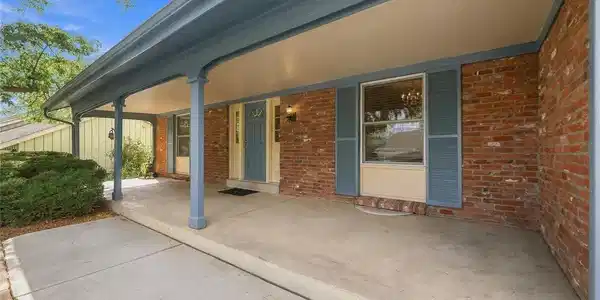 Image 4: Covered Front Porch Image 4: Covered Front Porch