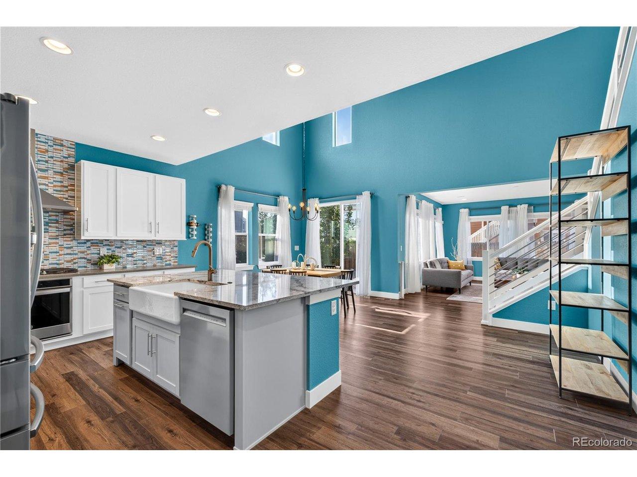 Image 4: Tons of space for the home chef in this delightful kitchen Image 4: Tons of space for the home chef in this delightful kitchen