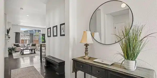 Image 3: Foyer Image 3: Foyer