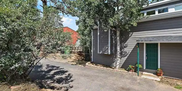 Image 2: Hardie Board Siding Image 2: Hardie Board Siding