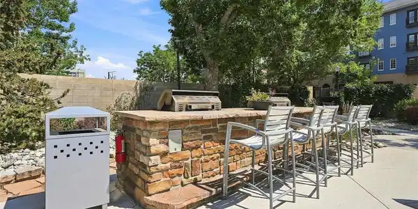Image 4: Outdoor BBQ Image 4: Outdoor BBQ