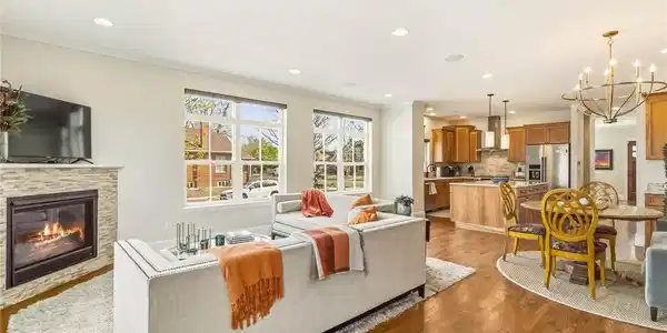 Image 2: Sun bathed living room with automatic shades Image 2: Sun bathed living room with automatic shades