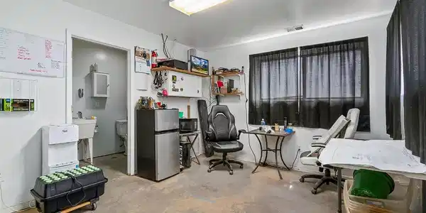 Image 4 Image 4