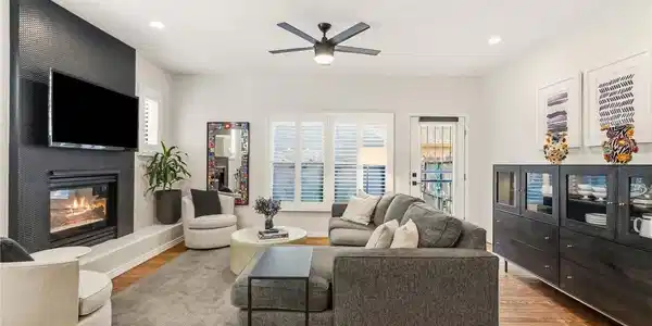 Image 3: Living Room....WOW! Image 3: Living Room....WOW!