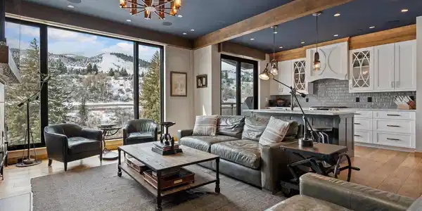 1 Waterfront Way