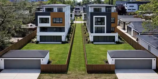 Image 4: This photo represents the two plots of land 1735 and 1733 w 37th. Each plot allows for a single family plus ADU.. Image 4: This photo represents the two plots of land 1735 and 1733 w 37th. Each plot allows for a single family plus ADU..