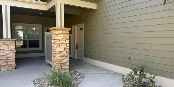 Image 3: Front door