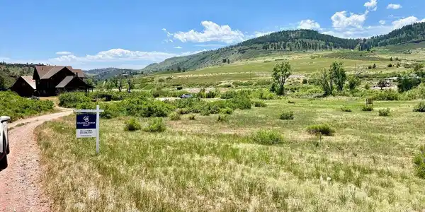 306 River Way