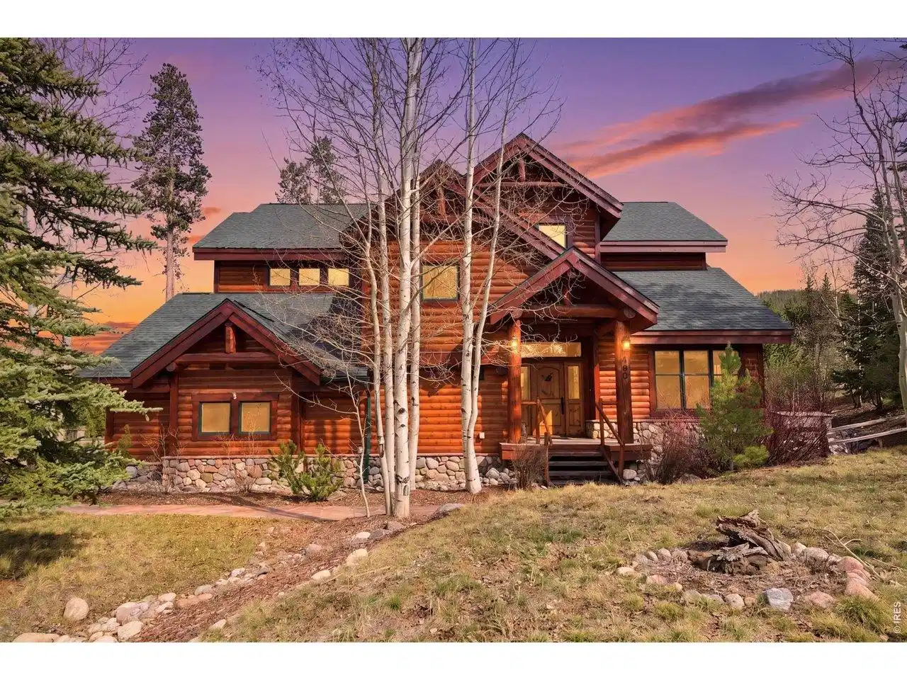 Image 1: Peak One Retreat in the beautiful town of Frisco Image 1: Peak One Retreat in the beautiful town of Frisco