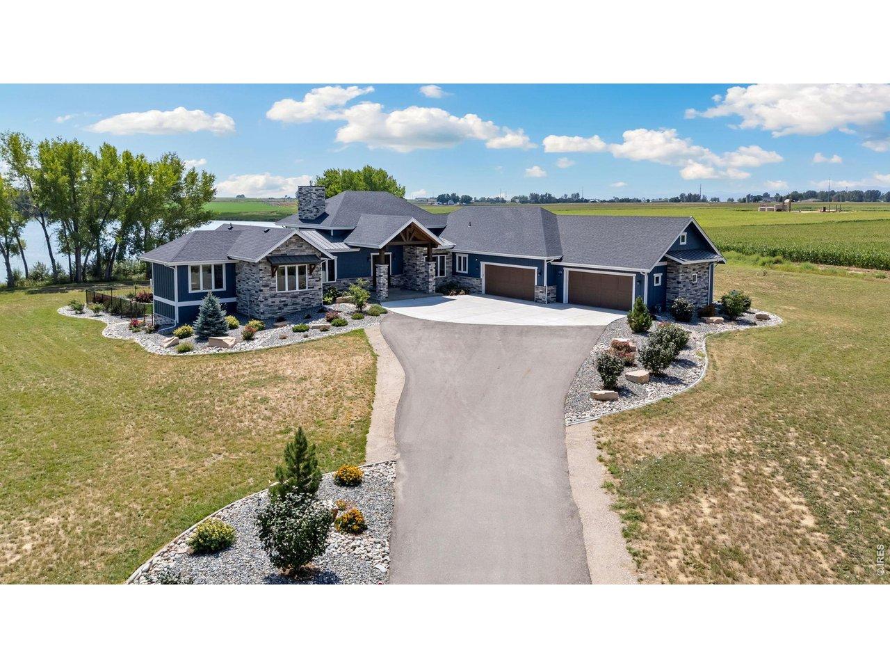 Image 2: Breathtaking mountain and water views. Image 2: Breathtaking mountain and water views.