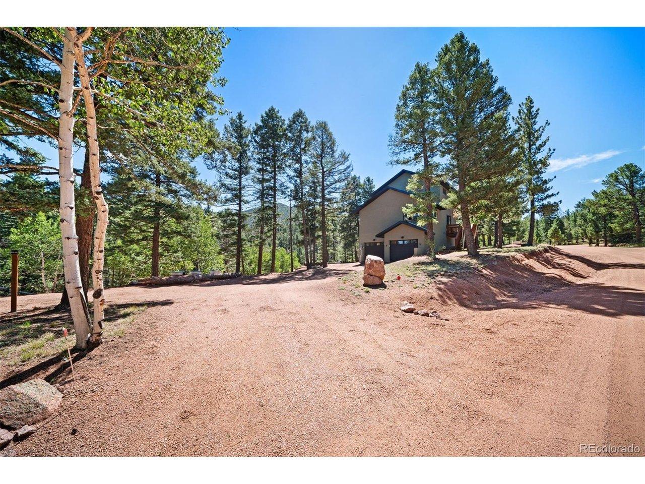 Image 2: Level lot surrounded by trees Image 2: Level lot surrounded by trees