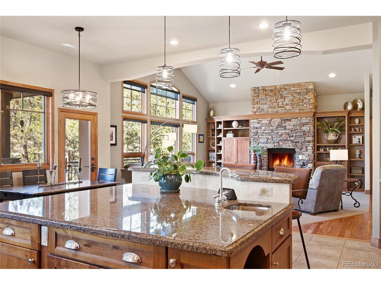 Image 3: Open concept kitchen/living room Image 3: Open concept kitchen/living room