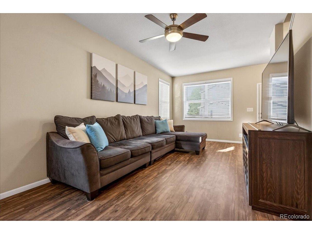 Image 3: Living Room Image 3: Living Room