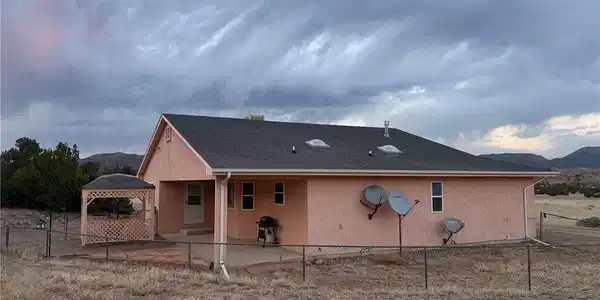 Image 2: Rear view of Home Image 2: Rear view of Home