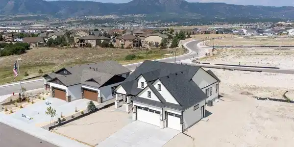 Image 3: Front aerial Image 3: Front aerial