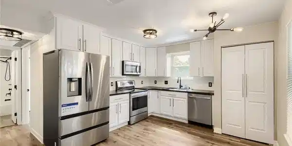 Image 2: Kitchen Image 2: Kitchen